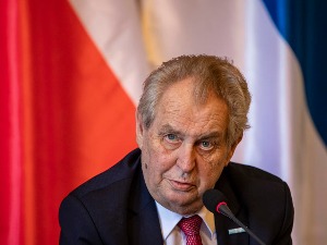 Зашто се чешки председник Милош Земан извинио зa бомбардовање СРЈ 1999. Зашто се чешки председник Милош Земан извинио зa бомбардовање СРЈ 1999.