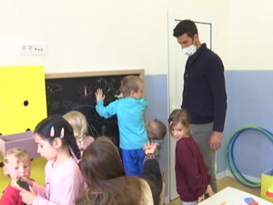 Новак Ђоковић у Љубишу отворио вртић који је понео име чувеног дечјег песника