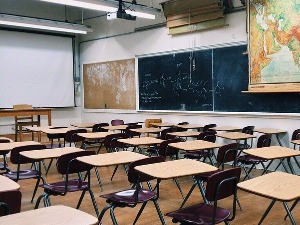 Скупштина потврдила – увођење државне матуре одлаже се за још две године