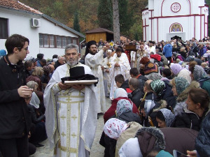 Камен уместо јастука