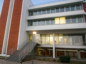 Прекршајни суд до сада казнио 22 особе због нереда у "Бетон Хали" 