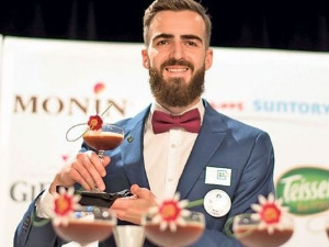 Професионалци: Милош Јаношевић, бармен, првак света
