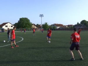 Поново на терену, фудбалери и њихови тренери