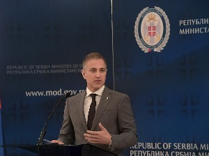 Стефановић: Србија неће улазити ни у какве војне савезе