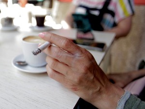 Рекордна година по броју пушача, Српкиње треће у свету иза Гренланда и Науруа