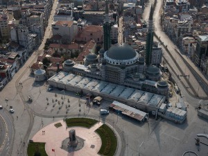 Ердоган отворио велику џамију у центру Истанбула