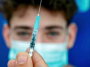 Лутрија, ваучери, штедне обвезнице и бесплатно пиће – САД подстичу грађане на вакцинацију