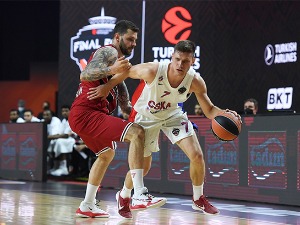 Олимпија боља од ЦСКА у мечу који нико није желео