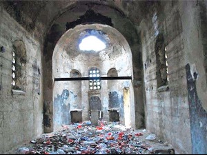 Петковић: На КиМ уништено 135 цркава и манастира од 1999. године