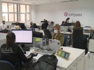 "Фали ти још један папир" одлази у историју, сва документа на једном месту