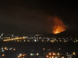 Вучић: Три хеликоптера крећу у гашење пожара у Чачку, штета од један и по до два милиона евра