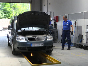 Ускоро почиње примена новог правилника – који аутомобили неће моћи да прођу технички преглед