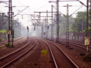 Судар аутомобила и теретног воза између Лознице и Лешнице, повређене две особе