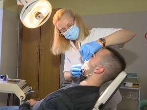 Приватно или државно здравство – поправка зуба најчешће код приватника, шта ће бити с очним лекарима