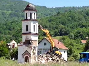 Рушење цркве у дворишту Фате Орловић – између принципа приватне својине и поштовања храмова