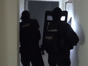 Акција полиције у Београду - ухапшене четири особе, заплењени наркотици и блиндирано возило