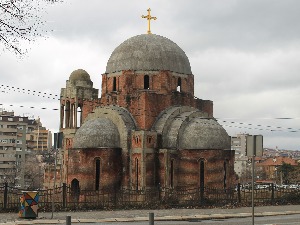 Полиција око Храма Христа Спаса, реакције из Приштине и Београда