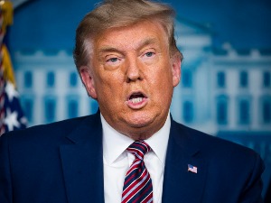 Трамп поручио Бајдену пред састанак с Путином: Немој да заспиш