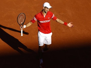 Овај човек је неуништив!