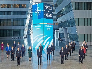 НАТО потврдио да нема намеру да инсталира нове нуклеарне ракете у Европи