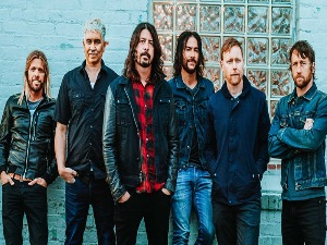 Широм затворених очију