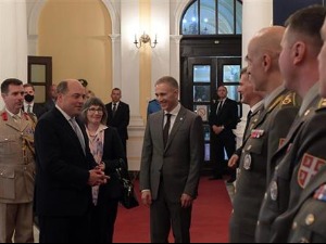 Британски министар одбране: Интерес нам је снажна Србија са којом сарађујемо