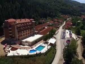 Термоминералне воде, чист ваздух и енергија – Луковска бања све траженија