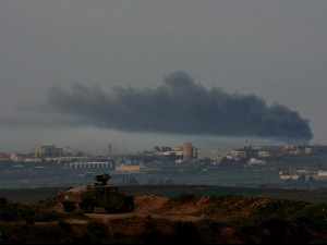 Ваздушни удари на циљеве у Гази, одговор Израела на запаљиве балоне