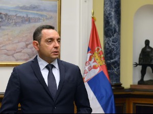 Вулин: Тражићу од Вучића да забрани улазак у Србију онима који су гласали за резолуцију о Сребреници