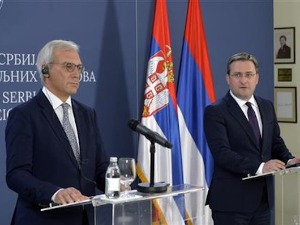 Селаковић са Грушком: Сарадња са Русијом кључна за очување позиције Србије