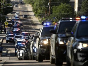 Пуцњава у Колораду, троје погинулo у тржном центру