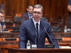 Полемика Вучића и Камберија у Скупштини