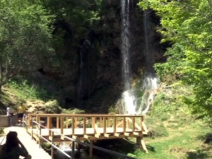 Водопади и реке у којима су се купале виле, зову госте у Гостиље