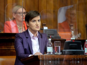 Брнабићева у парламенту: Преговори са ЕУ фрустрирајући, очекујем отварање још два кластера до краја године