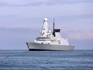 Британски разарач "Дефендер" пристао у грузијску луку