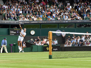 Федерер почео да личи на себе и пласирао се у треће коло
