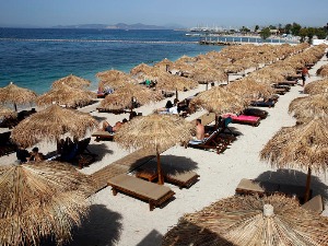 Момировић о случају "Геа турс": Недопустиво да се наши грађани оставе у иностранству на такав начин