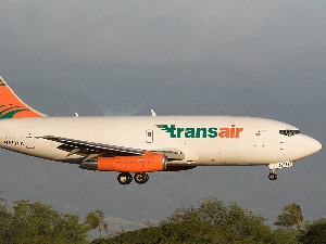 Теретни боинг 737 пао у море код Хонолулуа, пилоти спасени