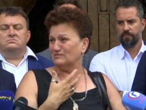 Притисак на новинаре медија на српском који су извештавали о Драгици Гашић, јединој повратници у Ђаковици