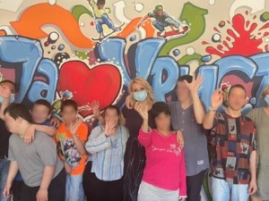 Кисић Тепавчевић обишла Установу за децу и младе у Алексинцу и  "Звечанску" у Београду