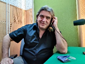 Златни папагај  	