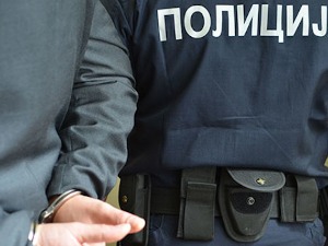 Полиција ухапсила тројицу младића због туче у Инђији и покушаја изнуде