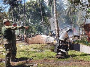 Пронађена црна кутија авиона који се срушио на Филипинима
