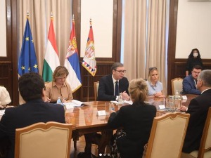 Вучић са председником парламента Мађарске: Односи двеју земаља на највишем нивоу у историји