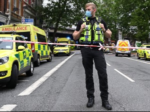 Лондон, двојица тинејџера убијена ножем у одвојеним инцидентима