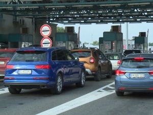 Захуктавање пред ударни викенд, на Градини се чека сат времена