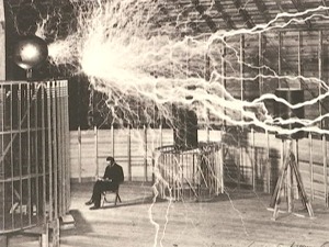 Тесла је пре више од једног века имао патент за беспилотно возило