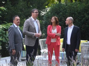 Вучић са посредницима ЕП у међустраначком дијалогу