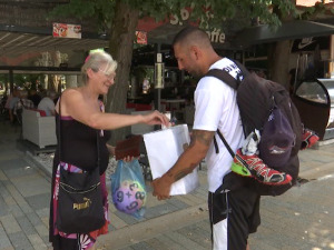 Дуг пут пешице до излечења мале Јане