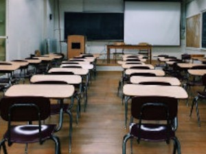 У школама на КиМ за десет година скоро трећина ученика мање